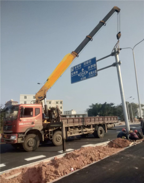 甘泉县设备吊装租赁吊车要用多大吊车